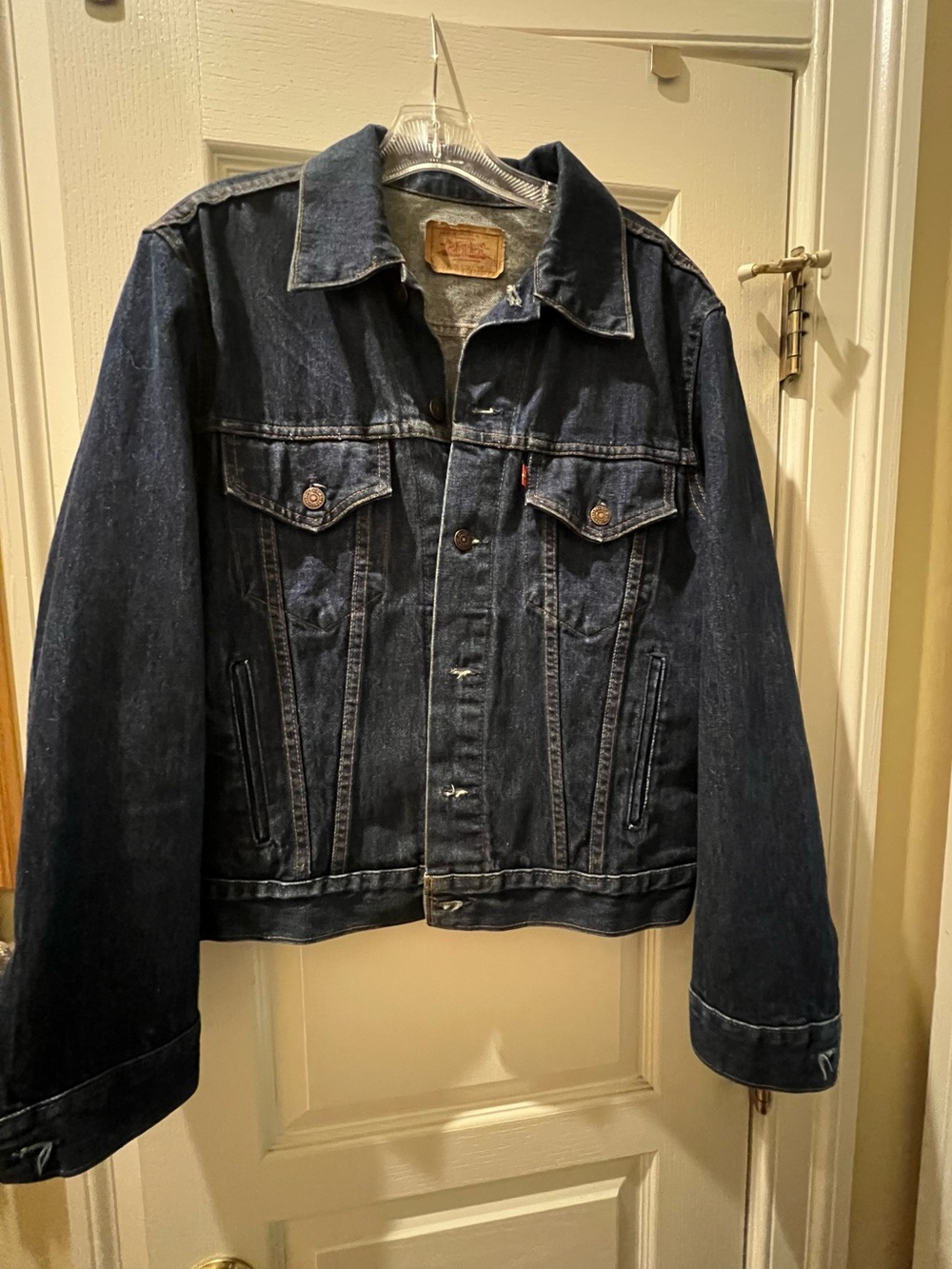 Vintage Levi jacket,size 42, made in Canada